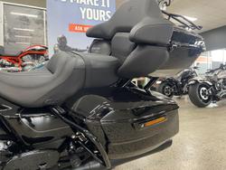 2026 Harley-Davidson Street Glide Limited 117 (FLHXL) Touring Black