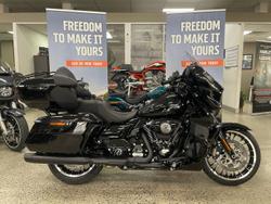 Harley-Davidson Street Glide Limited 117 (flhxl)