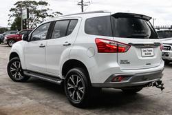 2021 Isuzu MU-X LS-T