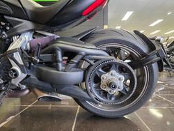 2016 Ducati DIAVEL BLACK