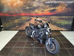 2016 Ducati DIAVEL BLACK