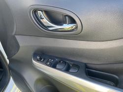 2023 Nissan Navara ST