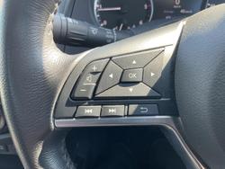 2023 Nissan Navara ST