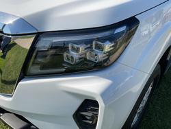 2023 Nissan Navara ST