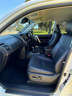 2023 Toyota Landcruiser Prado VX