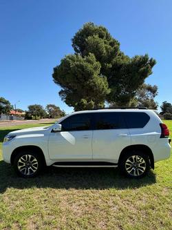 2023 Toyota Landcruiser Prado VX