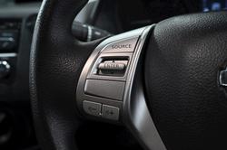 2016 Nissan Navara RX D23 4X4 Dual Range Polar White