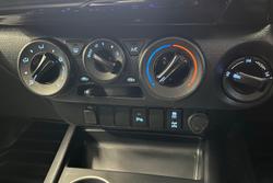 2022 Toyota Hilux SR
