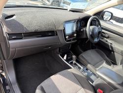 2021 Mitsubishi Outlander ES