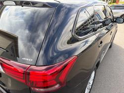 2021 Mitsubishi Outlander ES