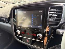2021 Mitsubishi Outlander ES