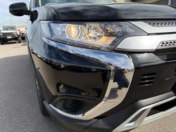 2021 Mitsubishi Outlander ES