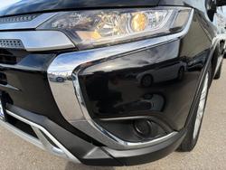 2021 Mitsubishi Outlander ES