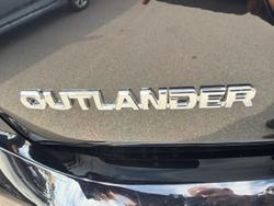 2021 Mitsubishi Outlander ES