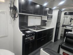 2015 New Age Caravans Big Red 19 Es2