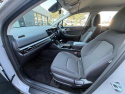 2025 Kia Sportage SX