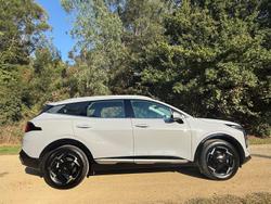 2025 Kia Sportage SX