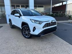 2023 Toyota RAV4 GXL