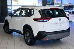 2024 Nissan X-TRAIL ST