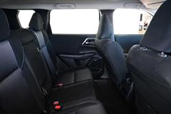 2025 Mitsubishi Outlander LS