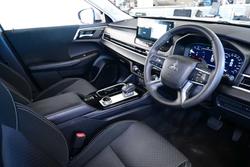 2025 Mitsubishi Outlander LS