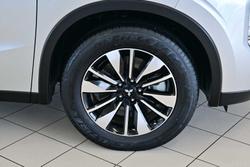 2025 Mitsubishi Outlander LS