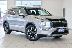 2025 Mitsubishi Outlander LS