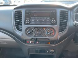 2016 Mitsubishi Triton GLX
