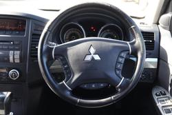 2011 Mitsubishi Pajero GLS