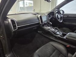 2016 Porsche Cayenne GTS