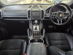 2016 Porsche Cayenne GTS