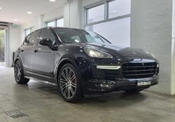 2016 Porsche Cayenne GTS