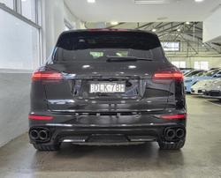 2016 Porsche Cayenne GTS