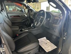 2026 ISUZU MU-X XT