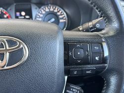 2020 Toyota Hilux SR5