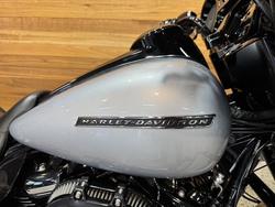 2019 HARLEY-DAVIDSON FLHXS STREET GLIDE SPECIAL