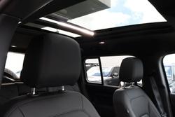 2025 Land Rover Defender 110 D350 X-Dynamic SE