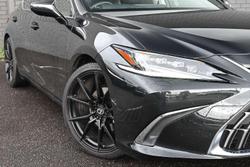 2023 Lexus ES 300h Sports Luxury