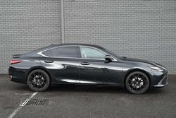 2023 Lexus ES 300h Sports Luxury