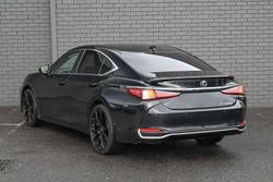 2023 Lexus ES 300h Sports Luxury