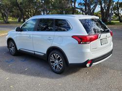 2016 Mitsubishi Outlander LS