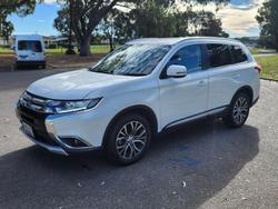 2016 Mitsubishi Outlander LS