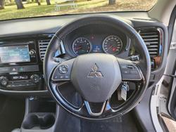 2016 Mitsubishi Outlander LS