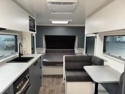 2025 New Age Caravans Manta Ray 18Er Couples My26