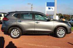 2017 Nissan X-TRAIL ST