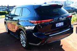 2022 Toyota Kluger Grande