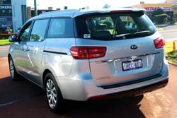 2019 Kia Carnival S