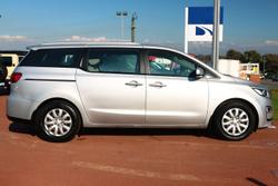 2019 Kia Carnival S