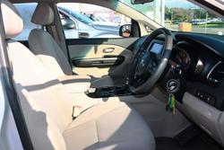 2019 Kia Carnival S