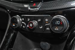 2022 Toyota Hilux SR